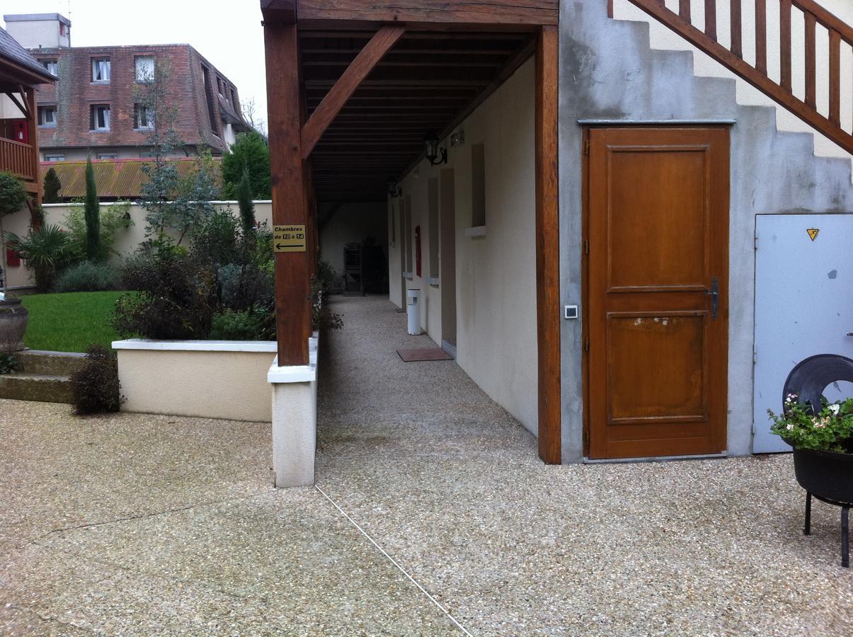 Hotel De Normandie Conches-en-Ouche Exterior foto